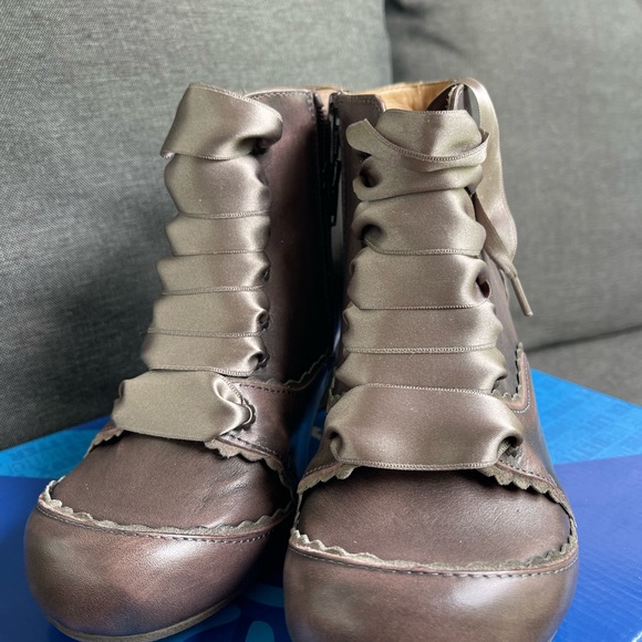 Size 6 Leather Booties Portofino. made in Spain - Picture 9 of 14